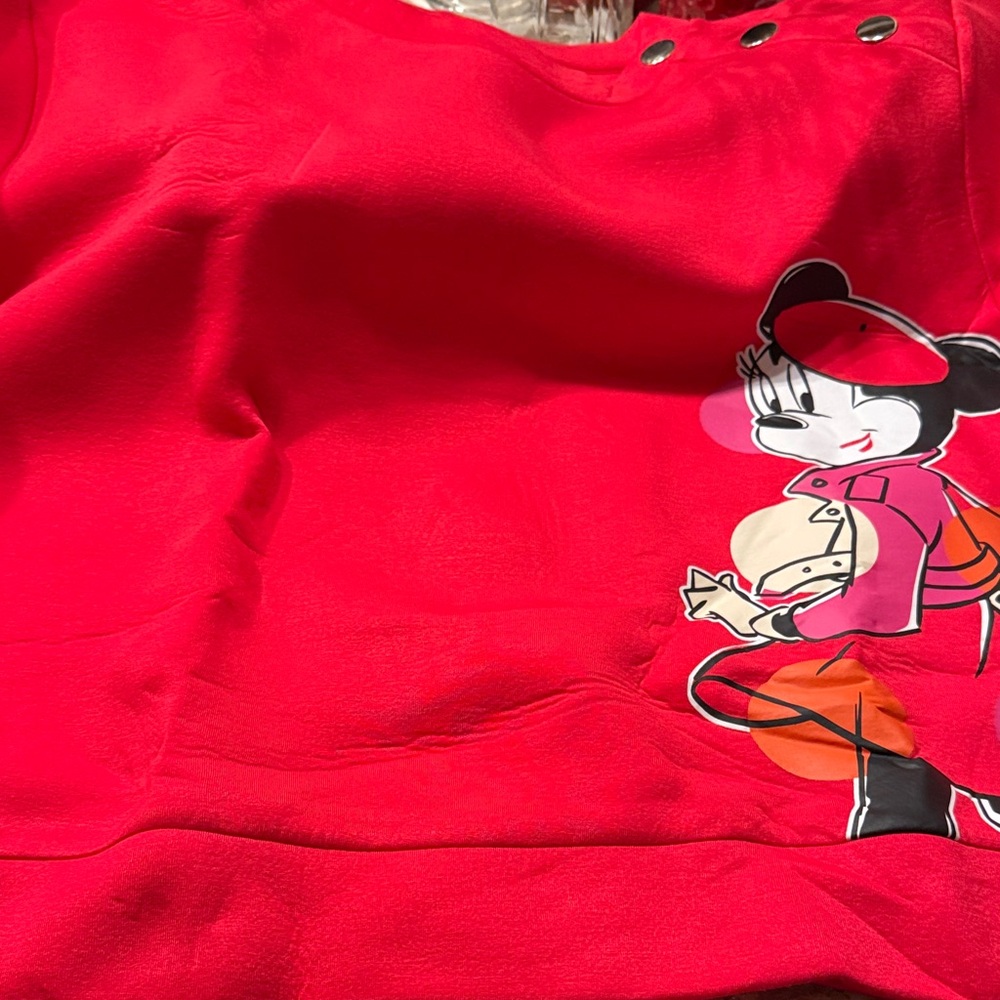 Women's Disneyland Paris Shirt.Thick, nice neoprene like material. New with tags